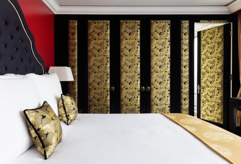 Duplex Suite, L Oscar London