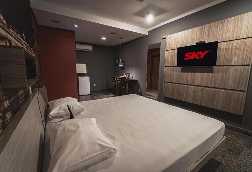 스위트, Paris Motel