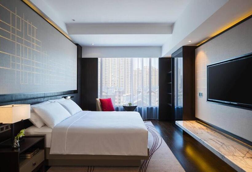Люкс Повышенной Комфортности, Renaissance Shenyang West