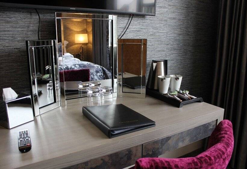 اتاق لوکس, The Lord Street Hotel; Bw Signature Collection