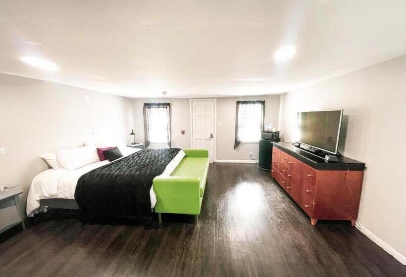 Президентский Люкс, Penn Lodge Hotel & Suites Philadelphia   Bensalem
