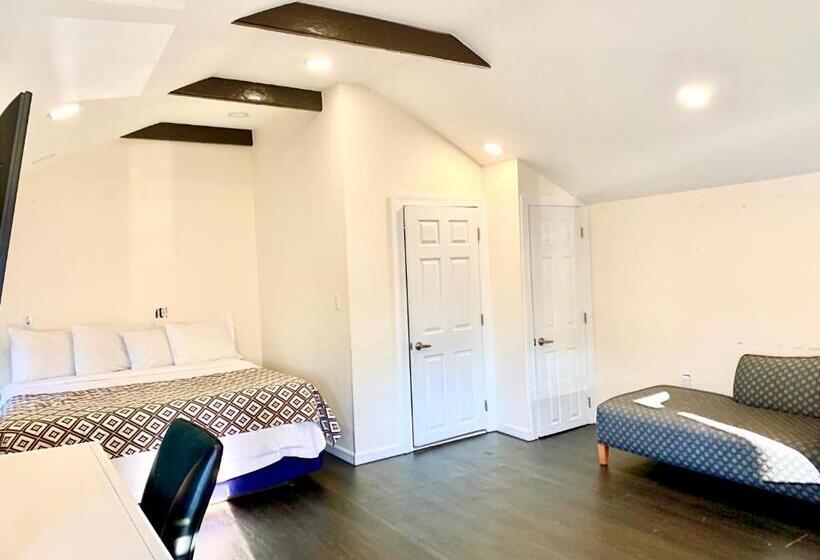 Президентский Люкс, Penn Lodge Hotel & Suites Philadelphia   Bensalem