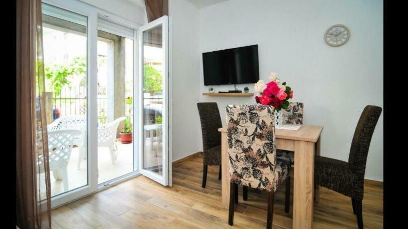 آپارتمان 1 خوابه, Apartmani Bekonja
