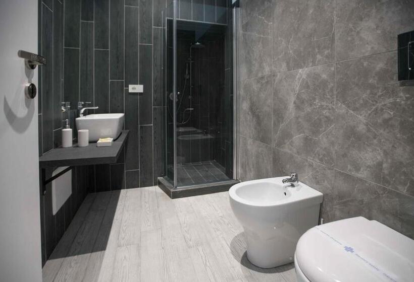 اتاق استاندارد, Esposito Plaza S & Suite