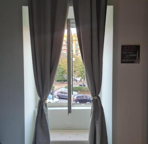 اتاق استاندارد, Esposito Plaza S & Suite