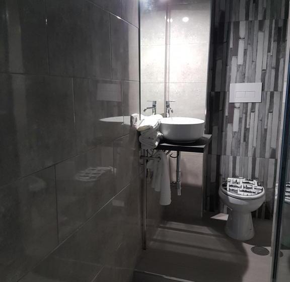 Economy Quadruple Room, Esposito Plaza S & Suite