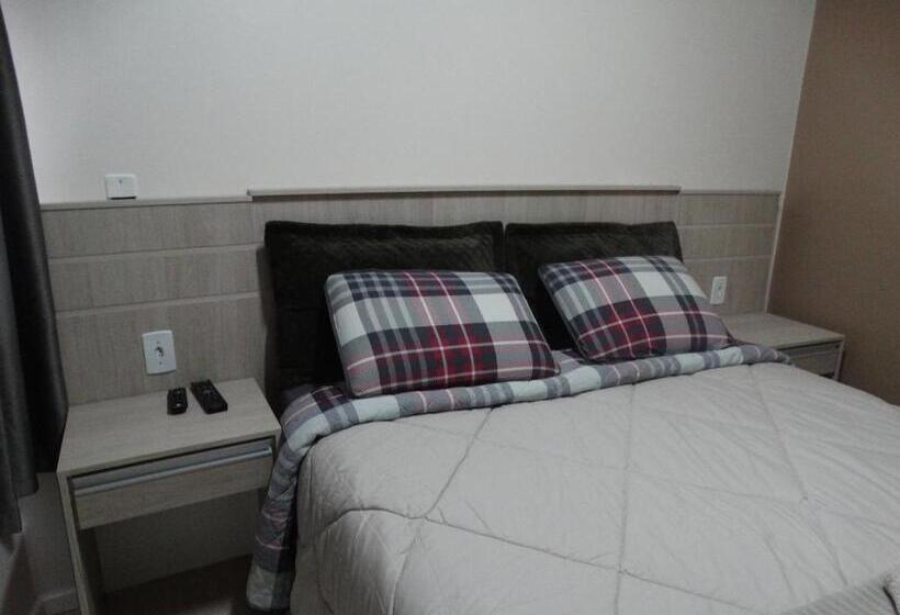 Номер Basic, Pousada Central