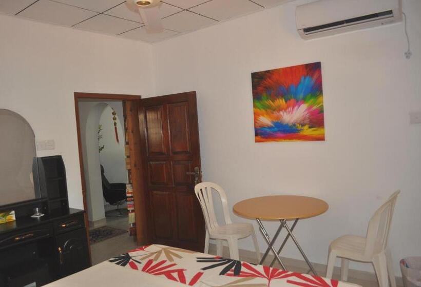 Номер Стандарт, Nadee Villa 7