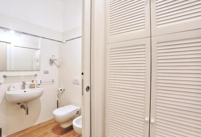 اتاق استاندارد چهار تخته, B&b Da U Gidela