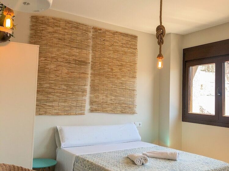 スタンダード４人部屋, Villa Galicia