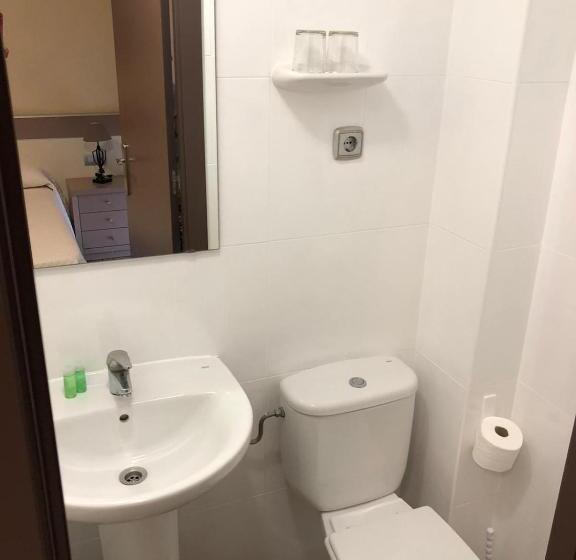 Номер Стандарт Индивидуальный, Hostal Internacional