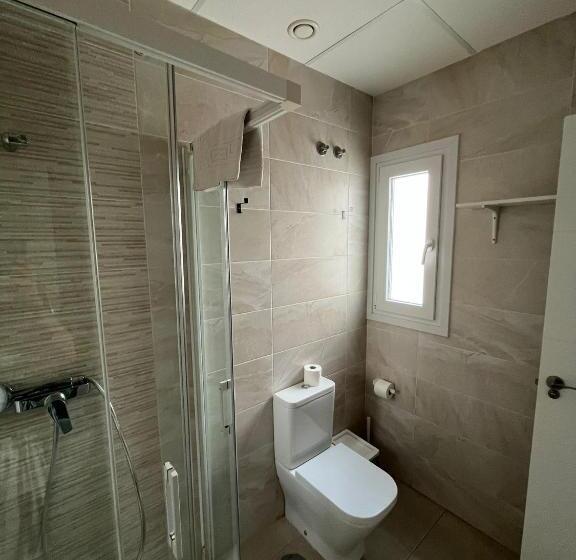 اتاق استاندارد چهار تخته, Hostel A2c