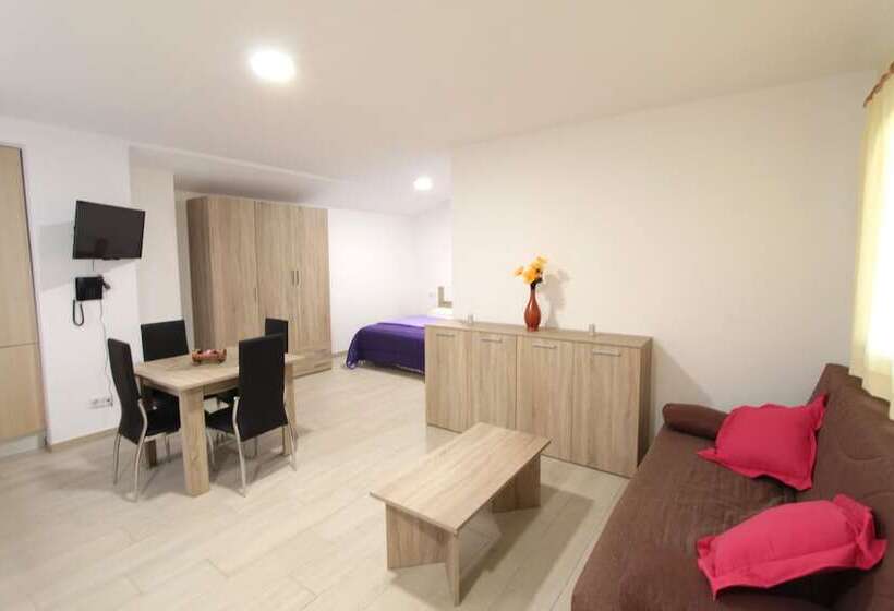 Номер Стандарт, Apartamentos Giuliano