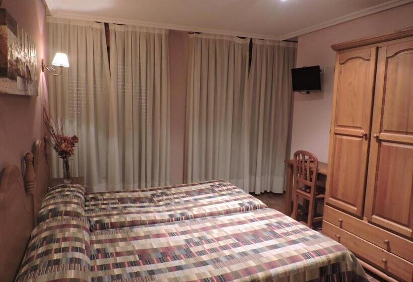 Номер Стандарт, Hostal Villa De Navarrete
