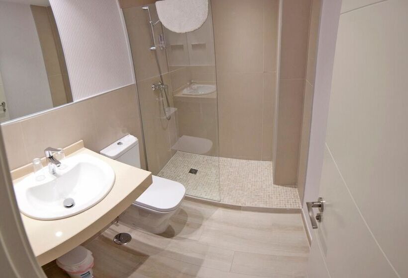 Номер Комфорт, Hostal Loimar