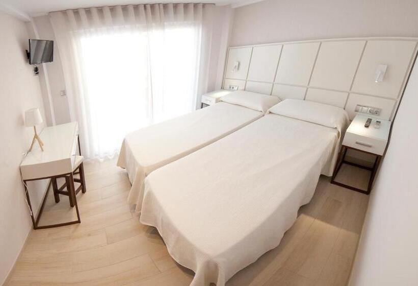 Номер Комфорт, Hostal Loimar
