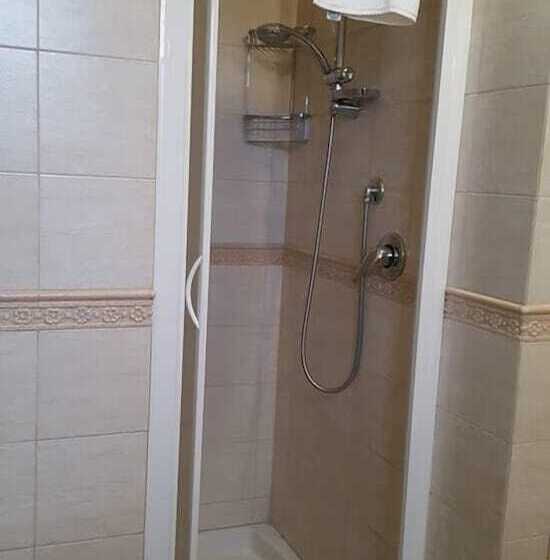 اتاق استاندارد سه تخته با چشم‌انداز باغ, B&b Podere Montese