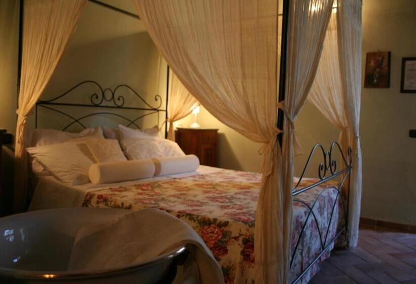 Трехместный Номер Стандарт Вид на Сад, Antico Casale Pozzuolo