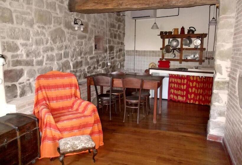 Quarto Familiar, Locanda Dell Istrice