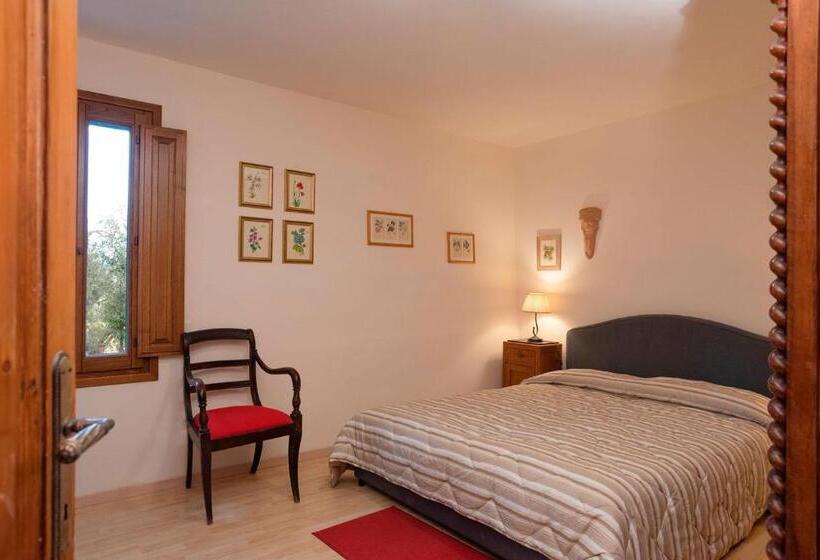 Семейный Номер, Agriturismo La Pineta