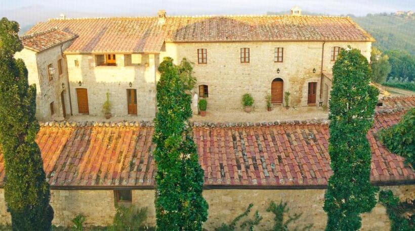آپارتمان 1 خوابه همکف, Villa Montecastello