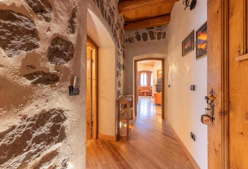 Апартаменты 1 Спальня с Видом, Castel Madonna