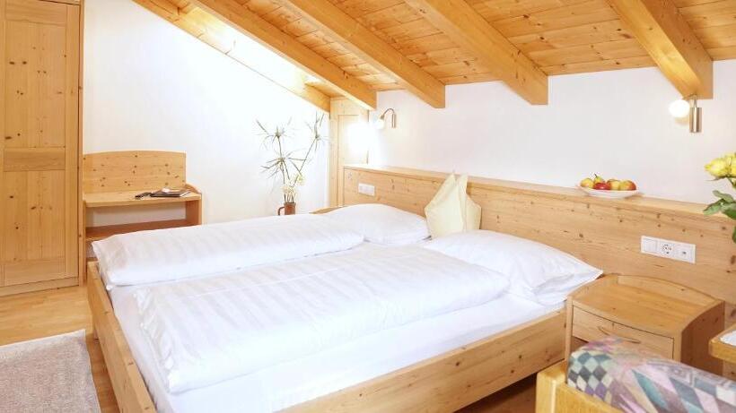 Апартаменты 2 Спальни с Балконом, Residence Walder