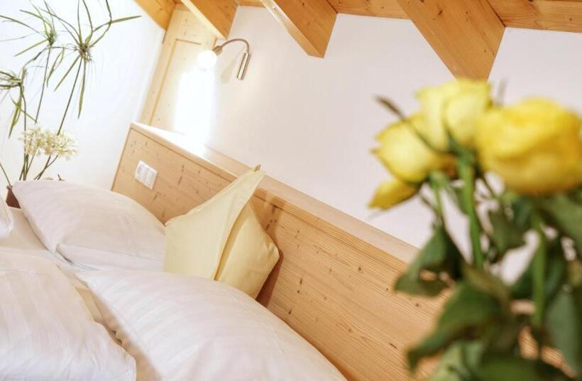 Апартаменты 2 Спальни с Балконом, Residence Walder