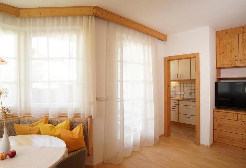 Апартаменты 1 Спальня Вид на Сад, Residence Walder