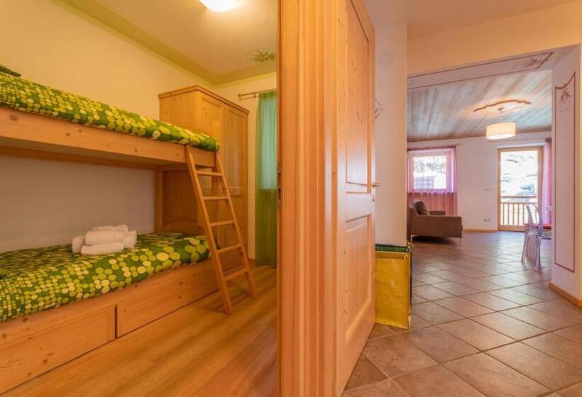 1 Bedroom Apartment Lake View, Villa Edelweiss