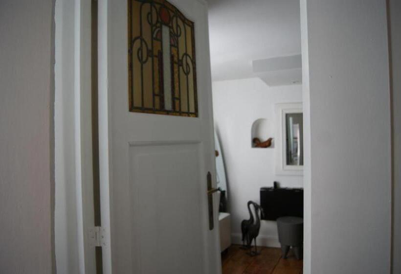 2 Bedroom Suite, Quai 17 Maison D Hôtes