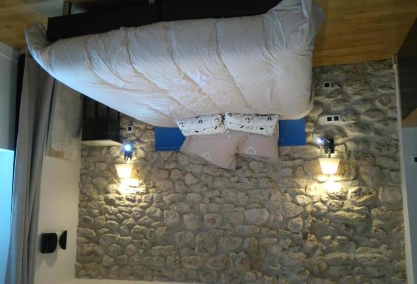 Номер Superior, Le Petit Chalande