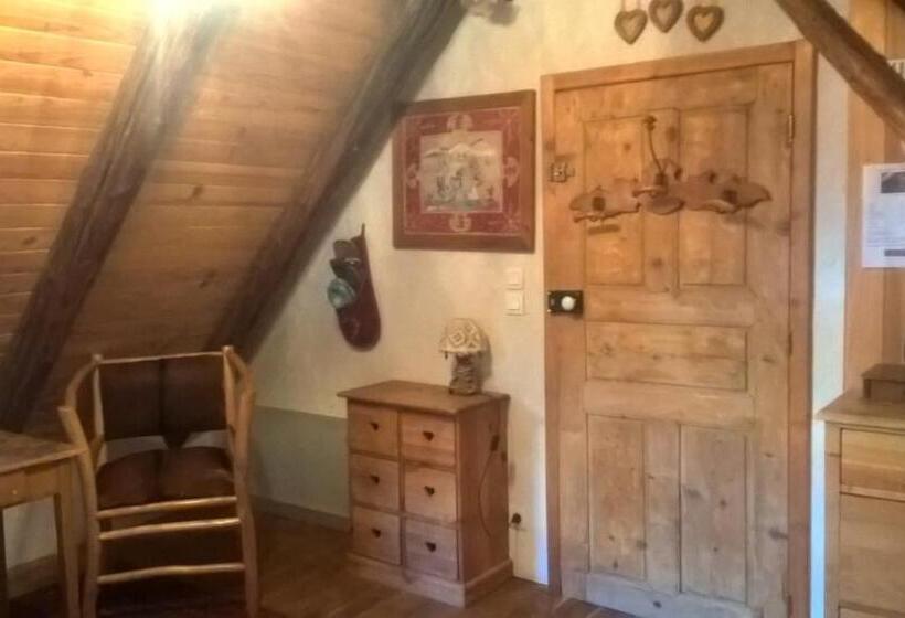 Семейный Номер, Gite Du Bois De L'ours