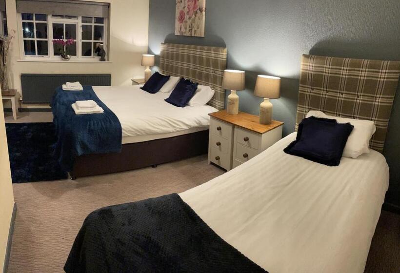 Семейный Номер, The Coach And Horses Inn