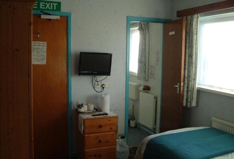 Номер Стандарт Индивидуальный, Tremains Guest House