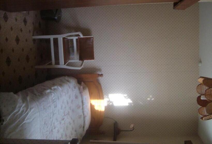 Номер Economy Индивидуальный, Tremains Guest House
