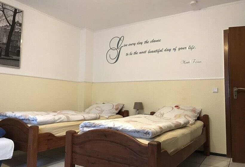 Апартаменты 1 Спальня Нижний Этаж, Gästehaus Kampik