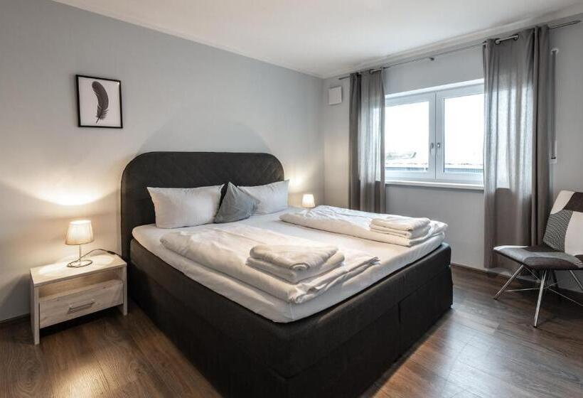 Апартаменты 2 Спальни, Living Neuburg