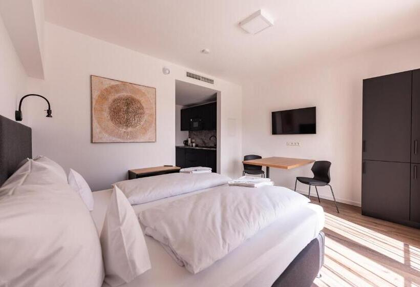 Апартаменты 2 Спальни, Living Neuburg