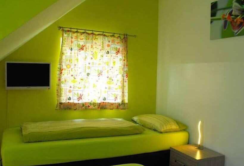 Номер Стандарт, Pension Froschprinz