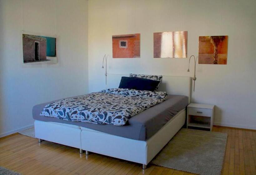 Quarto Deluxe, Pension Timeout