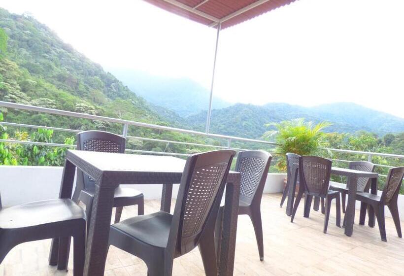 패밀리 룸 산 전망, Hostal Alto De La Montaña
