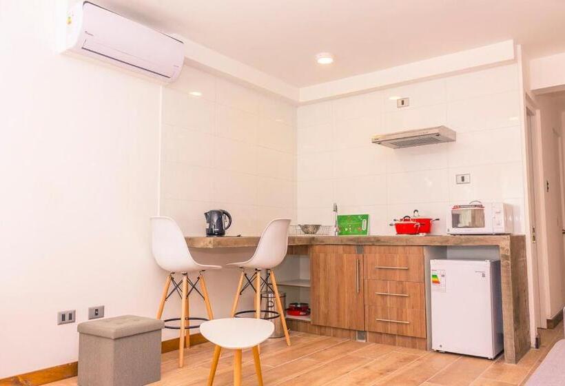 Номер Стандарт с Балконом, Apart Hotel Viscachani
