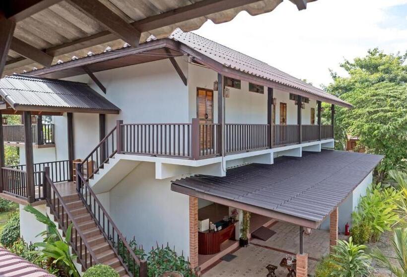 اتاق استاندارد چهار تخته, Home At Chan Resort