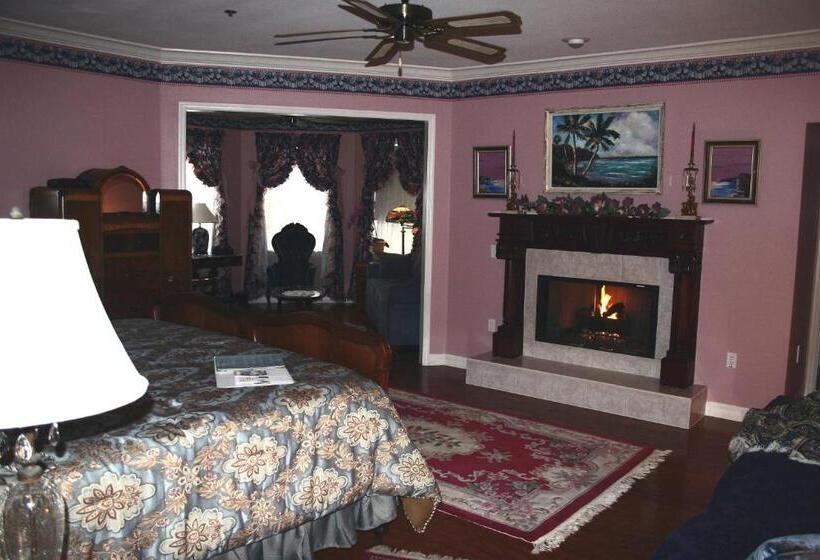 스위트 킹사이즈 침대, Heron Cay Lakeview Bed & Breakfast