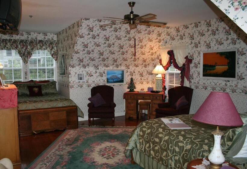 디럭스 스위트 킹 침대, Heron Cay Lakeview Bed & Breakfast