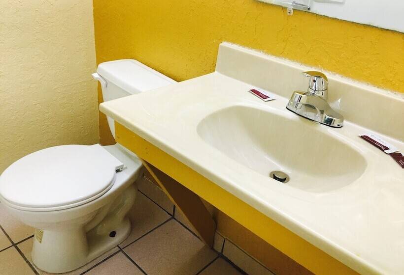 Номер Стандарт Индивидуальный, Relax Inn Lawton