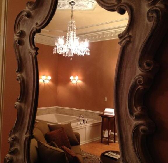 Люкс Повышенной Комфортности, The Foxglove Inn