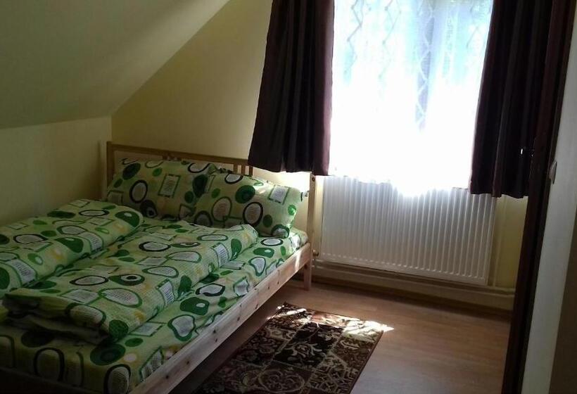 اتاق استاندارد سه نفره, Cabana Ocna Mesaros