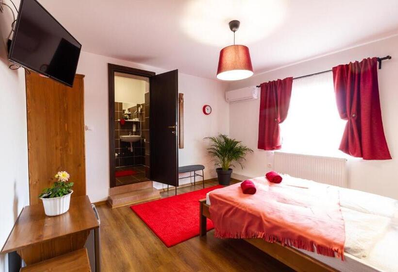 Quarto Deluxe, Airport Károly Centrál